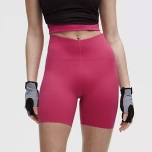 Lululemon Glow Up Shorts Size 12